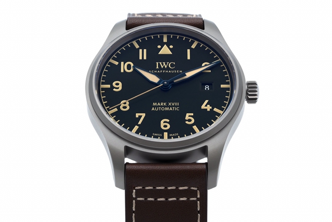V7厂万国顶级复刻表男款黑盘棕带马克系列机械皮带手表正面图