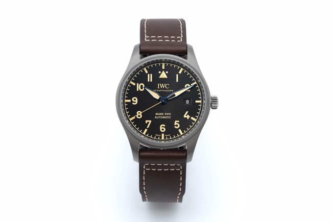 V7厂万国顶级复刻表男款黑盘棕带马克系列机械皮带手表正面图