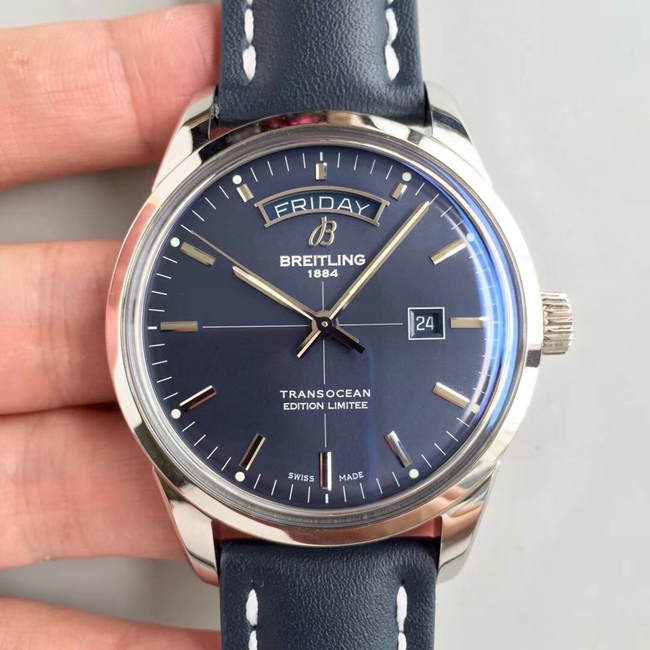 V7厂顶级复刻百年灵一比一手表男款蓝盘蓝带机械越洋系列星期日历型皮带手表正面图