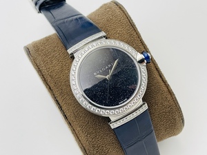 The Bvlgari LVCEA watch combines radiant light and modern feminine charm to make every day shine